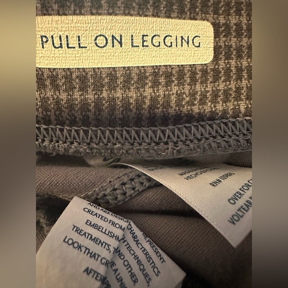 Seven black gray check pull on leggings pockets - Picture 6 of 7
